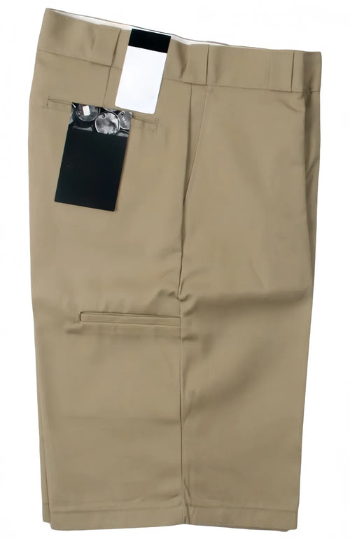 Loose Fit Cell Phone Pocket 13' Shorts-Menswear Classic Pocket Casual